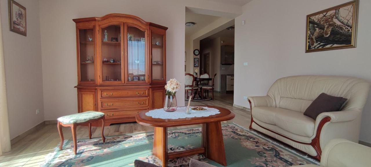 Appartamento White Column House Diosd Esterno foto